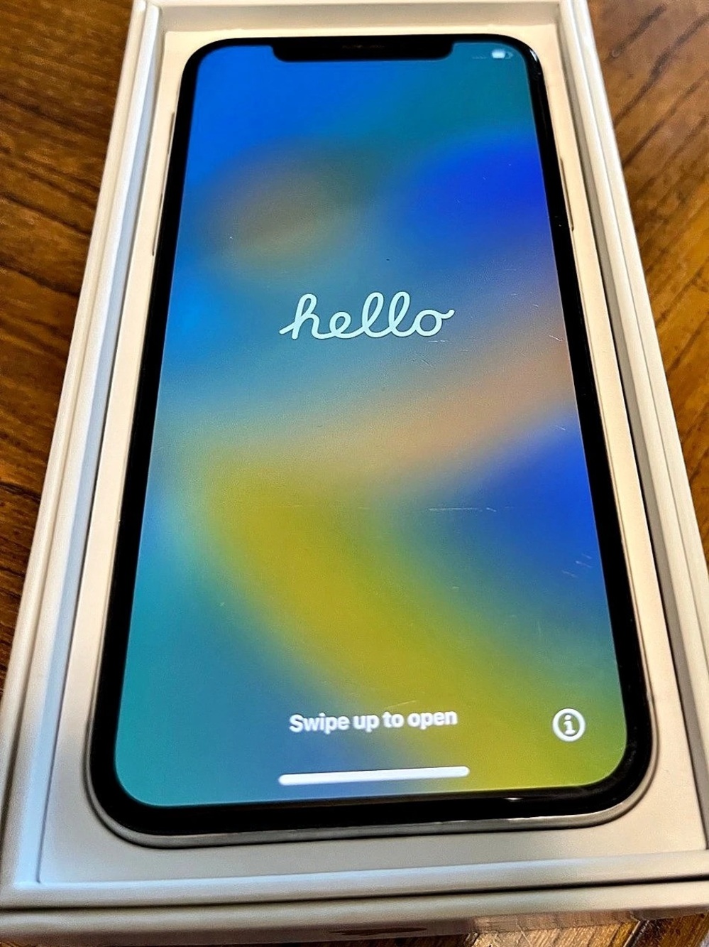 Apple iPhone X 256GB White